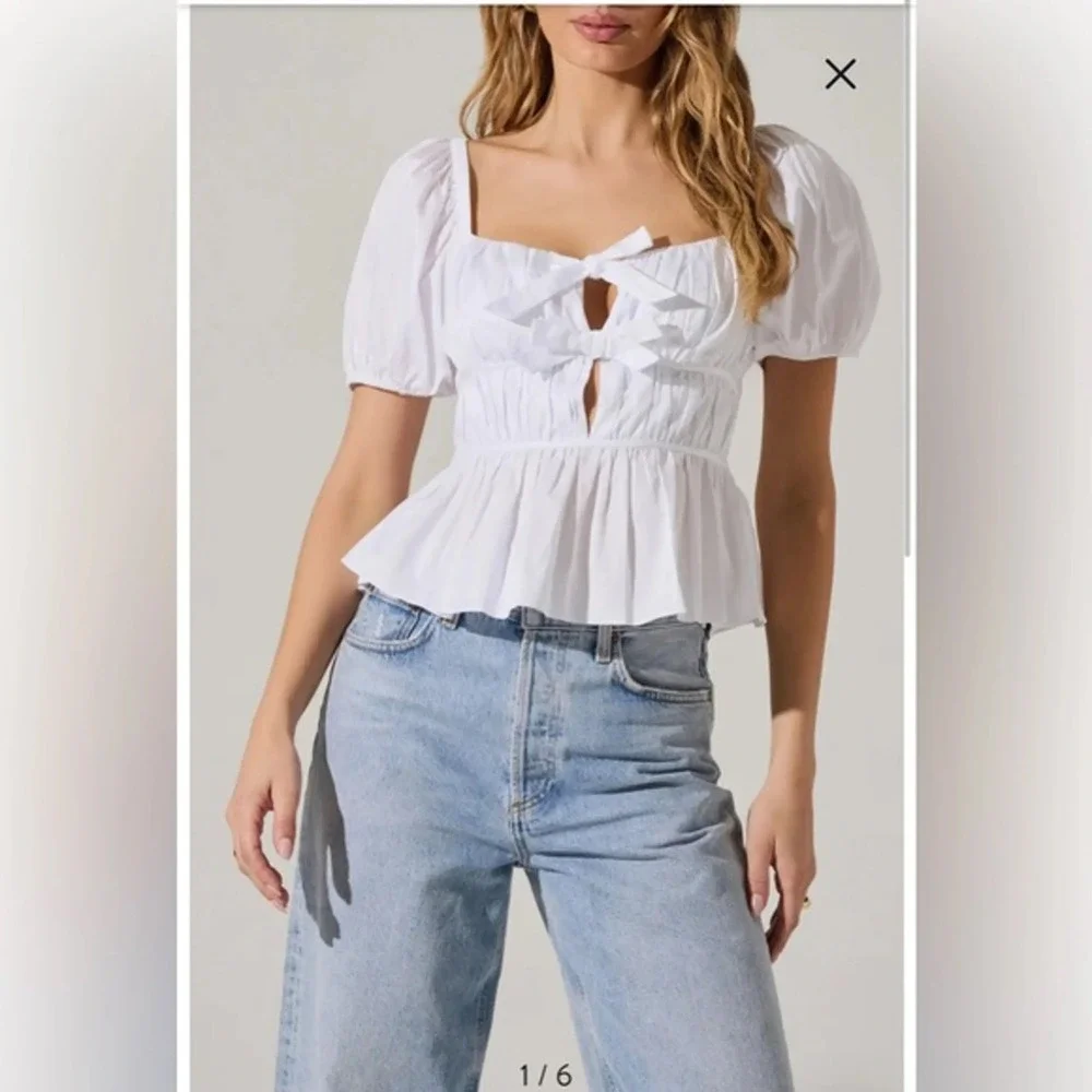 ASTR The Label White Bow Front Puff Sleeve Peplum Top Size M